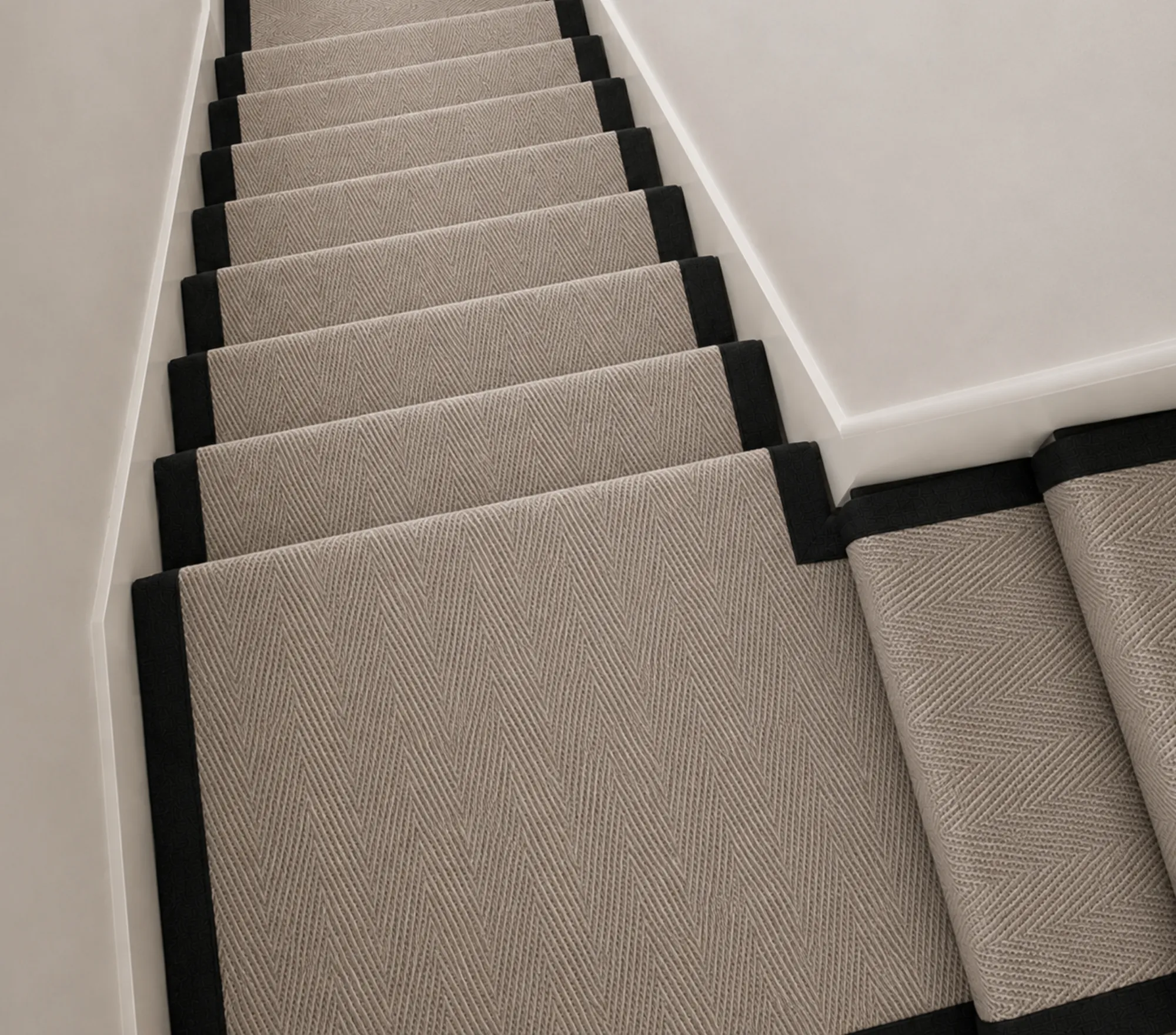 Wall-to-wall wool carpet in a living room